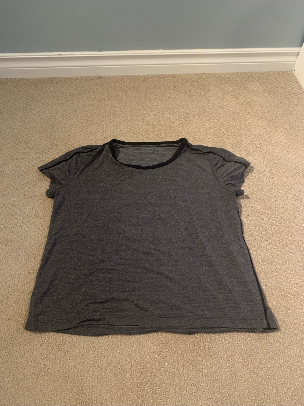 lululemon athletica Charcoal Gray Short Sleeve Tee
